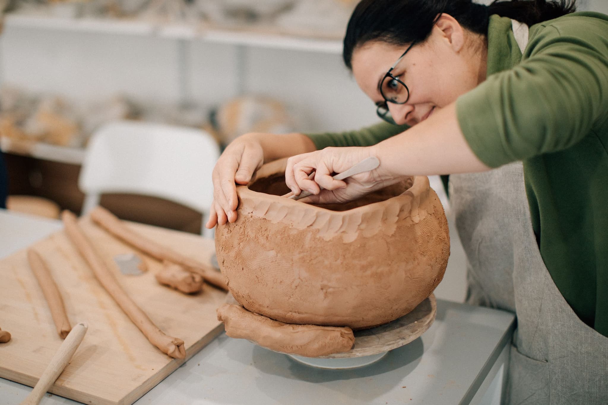 Workshop výroby plastik a velkých váz